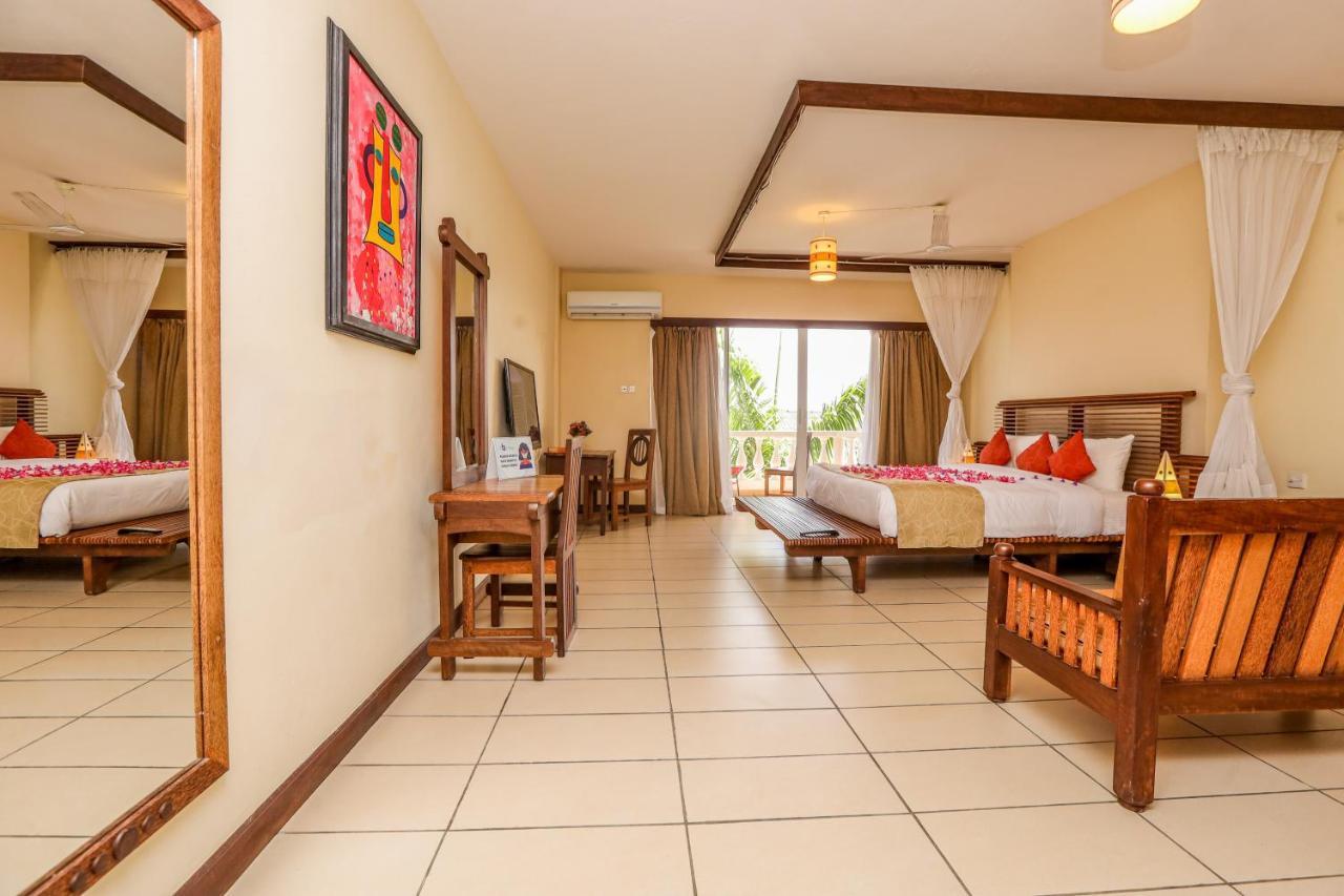 Cityblue Creekside Hotel & Suites Mombasa Bagian luar foto