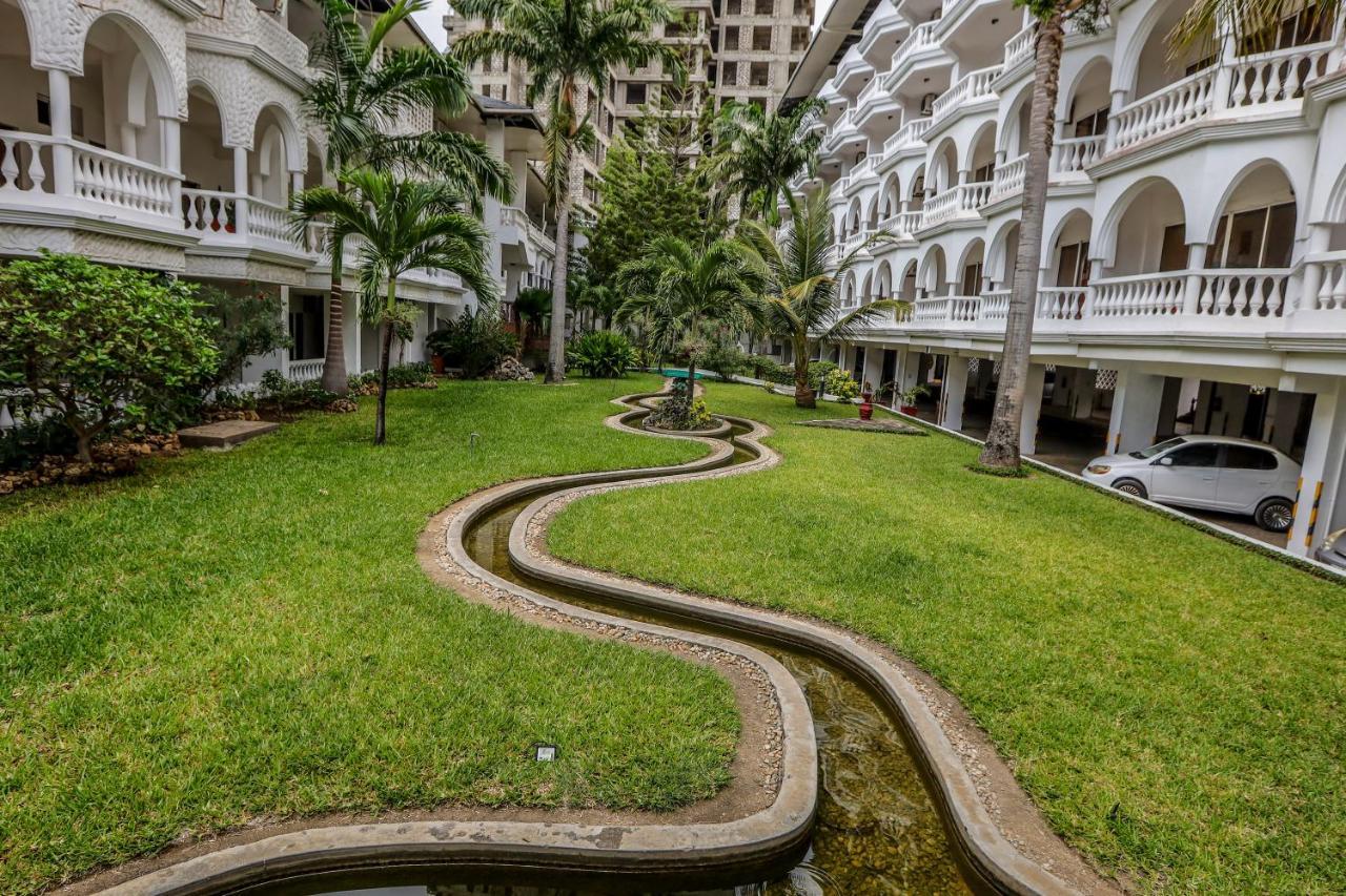 Cityblue Creekside Hotel & Suites Mombasa Bagian luar foto