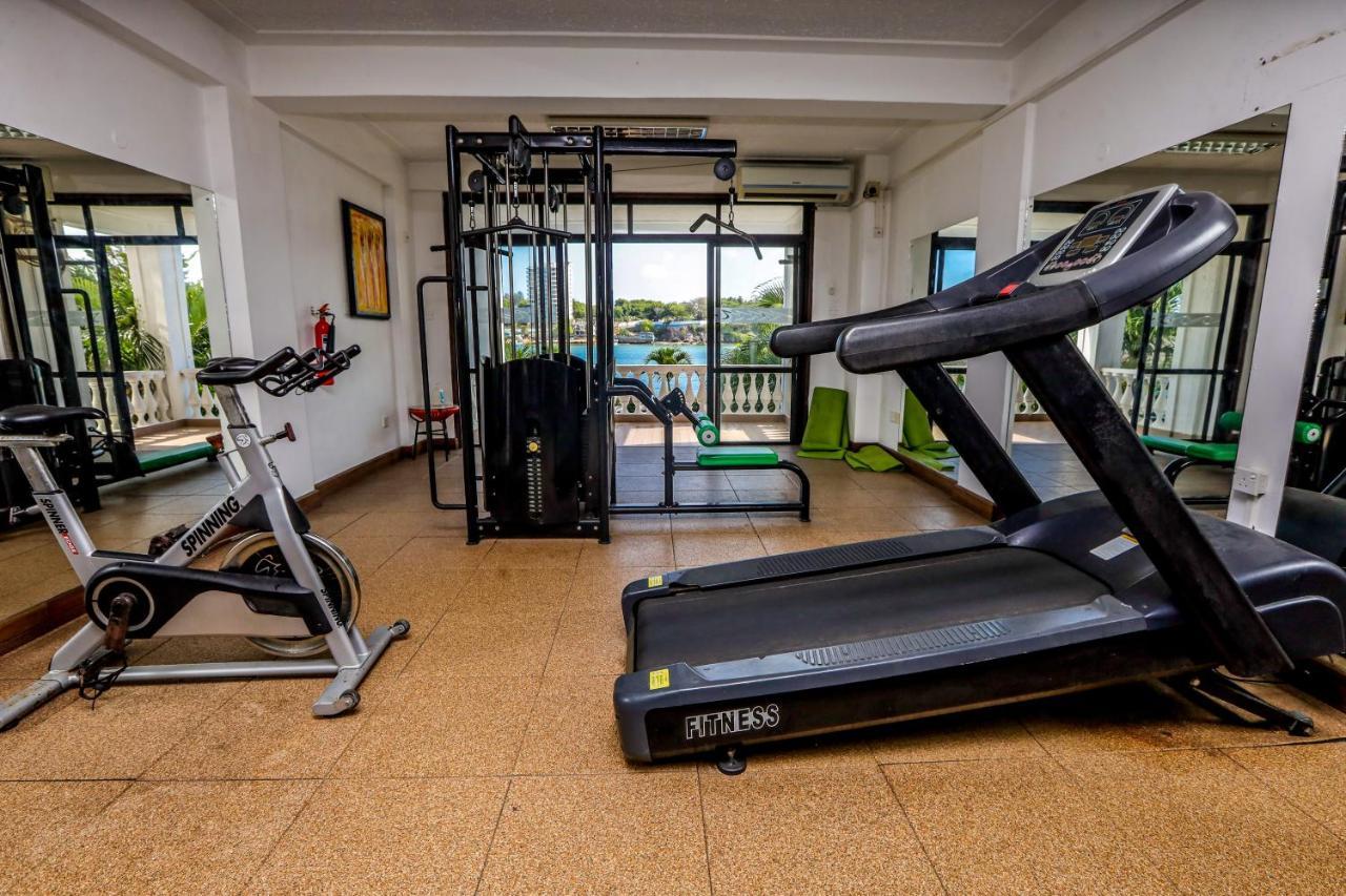 Cityblue Creekside Hotel & Suites Mombasa Bagian luar foto